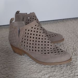 CARLOS SANTANA Perforated Side Slit Ankle Booties